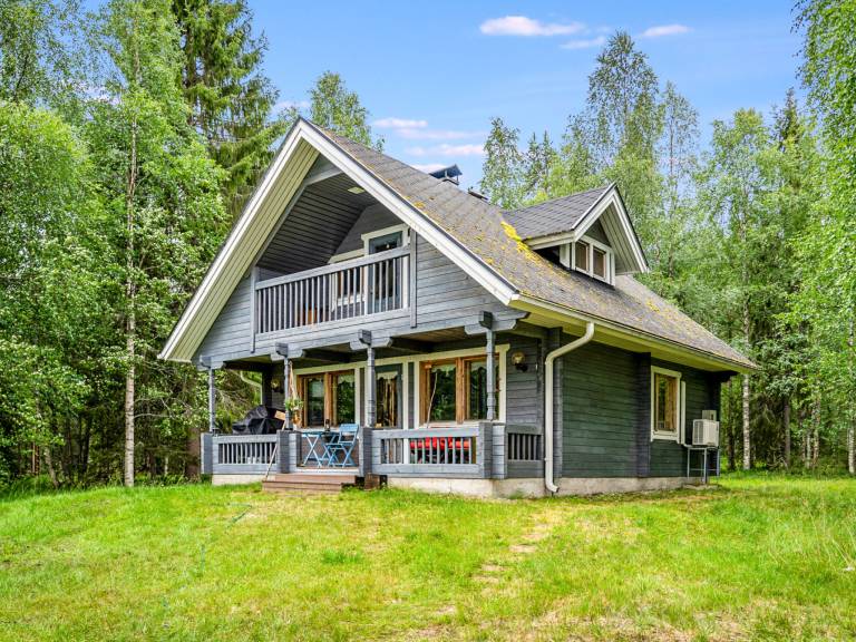 Lovely vacation home with sauna | Pets allowed — photo 2