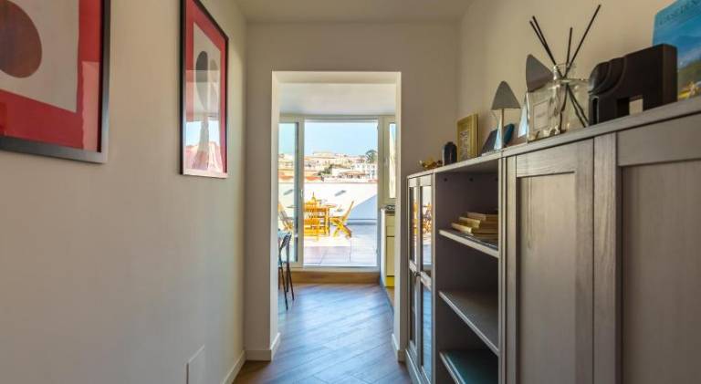 Poerio Rooftop Luxury apartament — photo 4