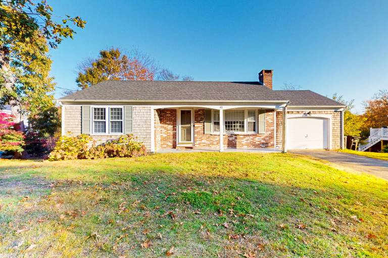 House  Hyannis