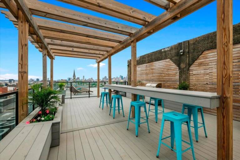 Apartment  Fairhill