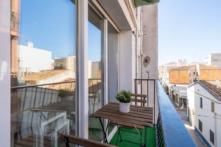 Apartment 'Center Beach Calafell' with Balcony, Wi-Fi and Air Conditioning — photo 2