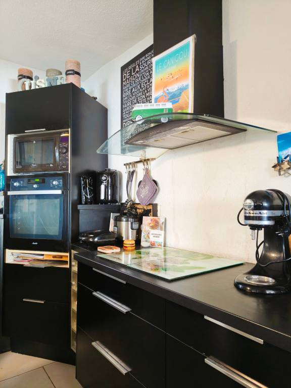 Fully equipped rental apartment with patio | Sea view | Beach nearby | Perfect for remote work | Pets are welcome — photo 5