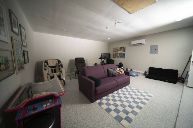 House with jacuzzi, private pool & barbeque — photo 4