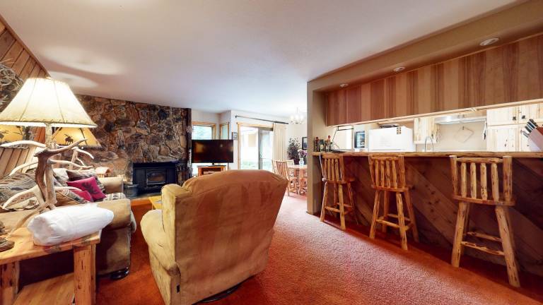 Condo with sauna & jacuzzi — photo 2