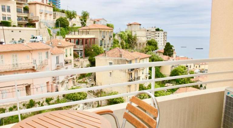 Holiday apartment with 1 room for 4 persons in Roquebrune-Cap-Martin