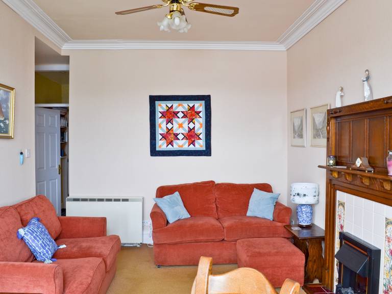 Child-friendly wonderful cottage | River view | Pets allowed — photo 3