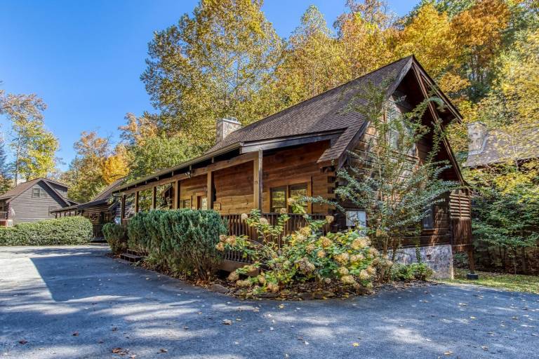 Child-friendly cabin with private pool | Dogs allowed in Pigeon Forge, TN