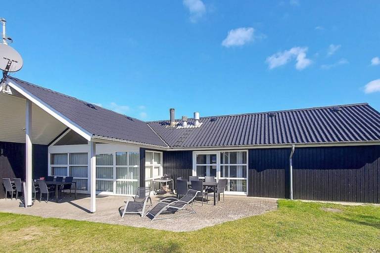 Ferienhaus mit Hund in Øster Hurup für max. 10 Personen
