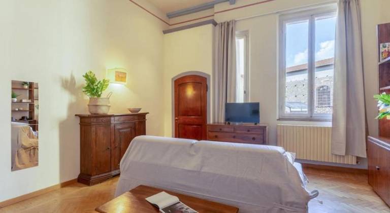 Apartment with hot tub | Near Florence Cathedral in Santa Maria