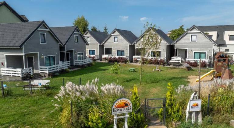House with yard, terrace & grill | Close to the beach | Pets allowed in Darlowo