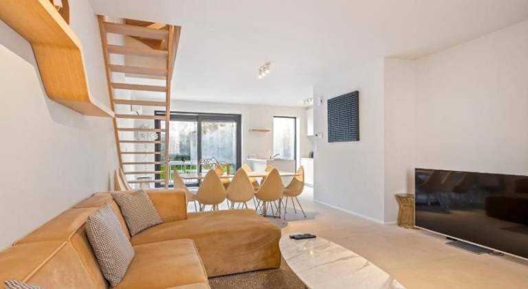 Villa with 5 rooms for 10 persons — photo 2