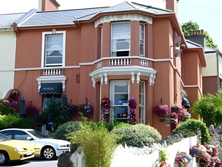 Holiday apartment with patio in Torquay