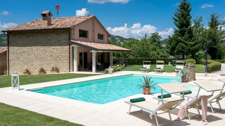 Villa with garden, barbeque & private pool | Garden view — photo 2