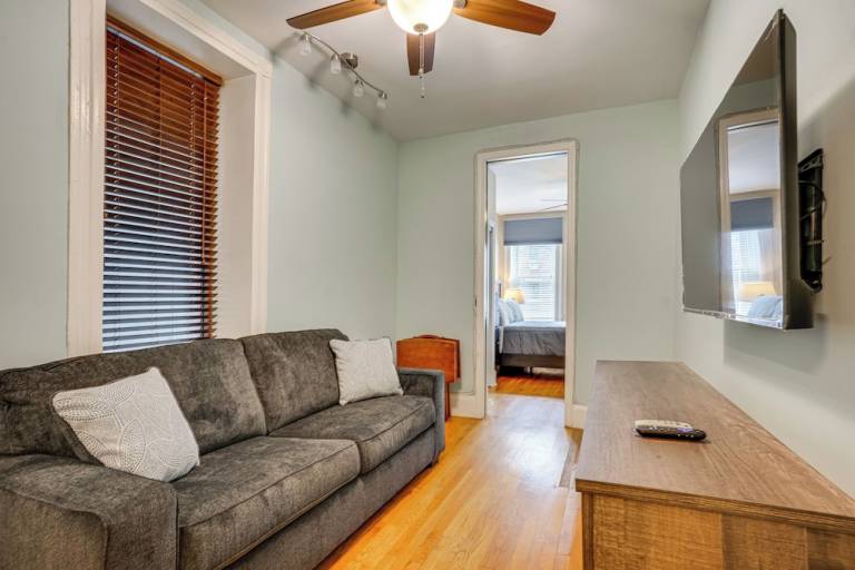 Apartment  Newark