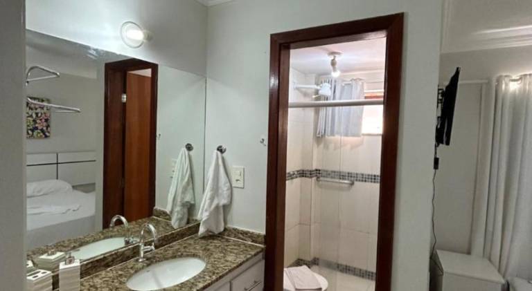 Serviced apartment with pool, yard & barbecue — photo 2