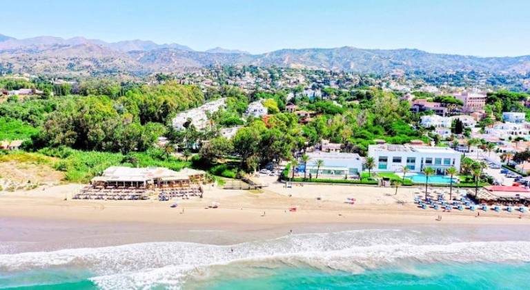 Golden Beach Penthouse, Elviria, Marbella in Marbella