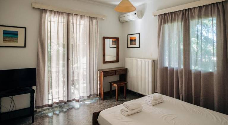 Lovely holiday apartment with yard, private pool & terrace | Good for workation | Pets allowed — photo 2