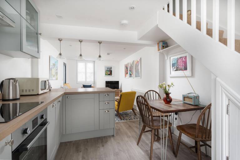 Cottage Mousehole