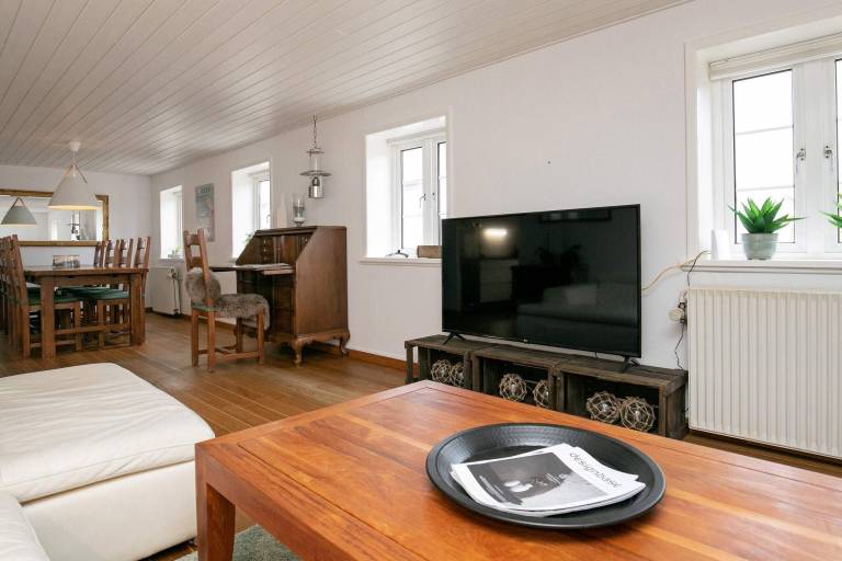 Fully equipped nice vacation home with sauna, terrace & garden | Next to the beach | Pet-friendly — photo 2