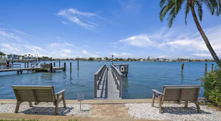 Malyn 107, Waterfront Condo, short walk to beach in St. Pete Beach, FL