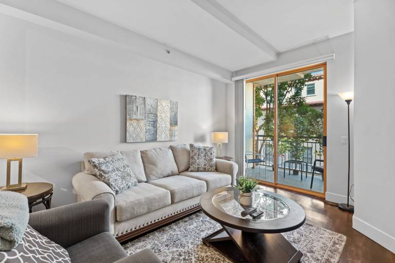Apartment  Beverly Hills
