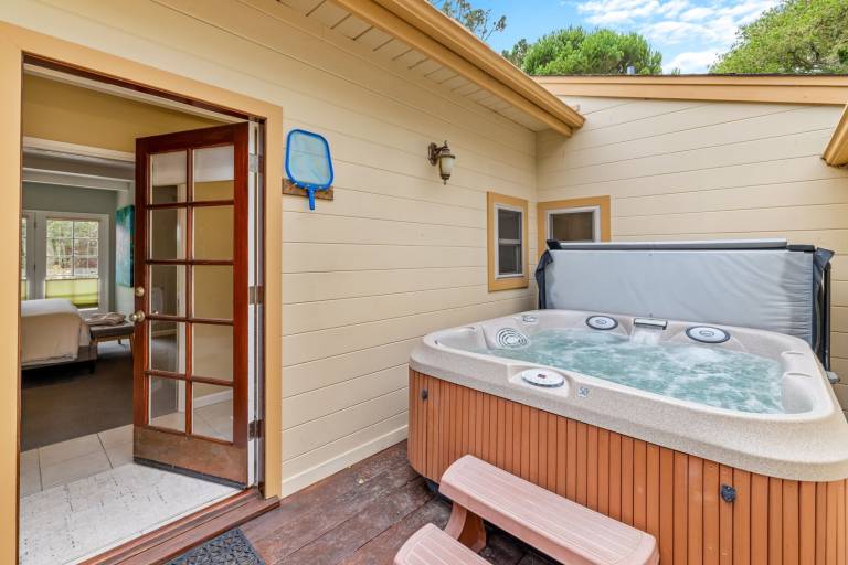 Family-oriented lovely house with terrace, garden & private pool | Pets allowed — photo 4