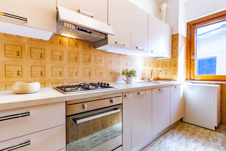 Rental apartment with 2 rooms for 6 persons — photo 4