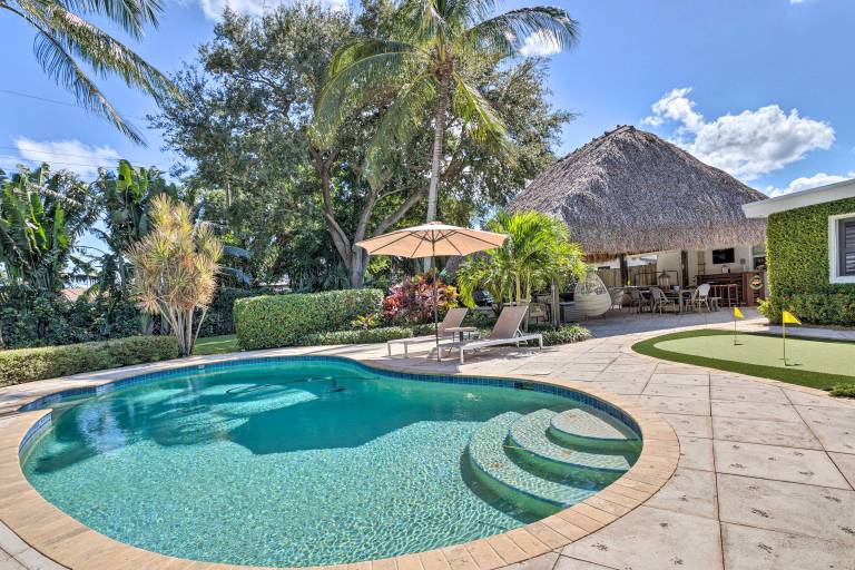 Poolside Paradise w Tropical Hut in Palm Beach