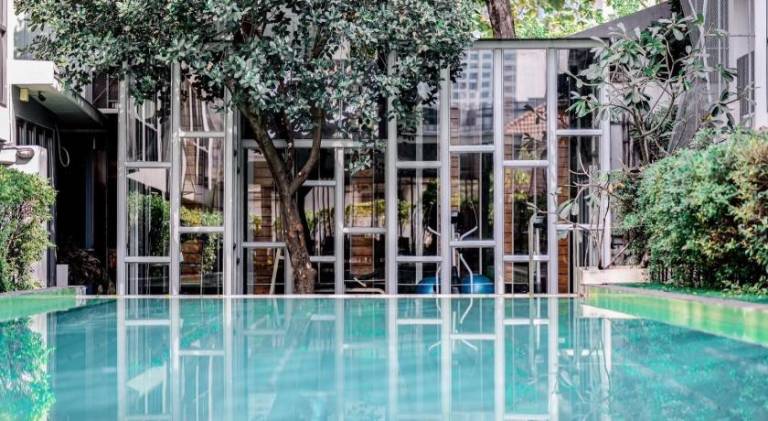Beautiful rental apartment with yard, terrace & pool | Perfect for remote work | Dogs allowed — photo 3