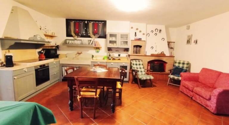 Holiday apartment with 2 rooms for 5 persons — photo 2