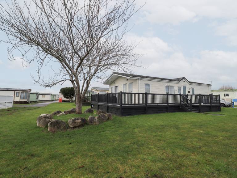 Children-friendly pleasant cottage with yard | Beach view | Dogs allowed — photo 2