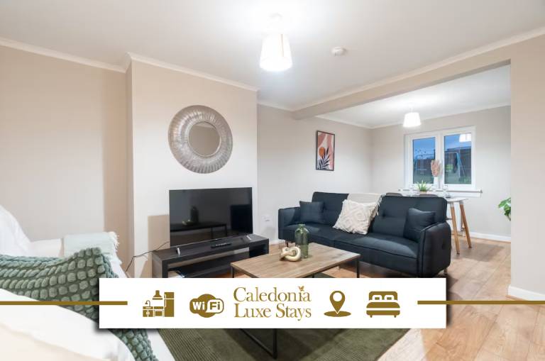 Apartment with 2 rooms for 5 persons in Renfrew