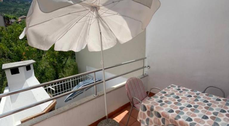 Rental apartment with terrace & grill — photo 3