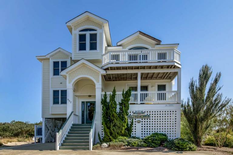 A Pirate's Paradise 1499 ft from the beach Dog Friendly, Private Pool, Hot Tub Corolla — photo 3