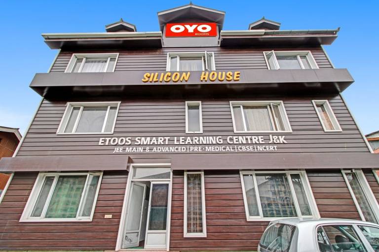 House Ikhrajpora