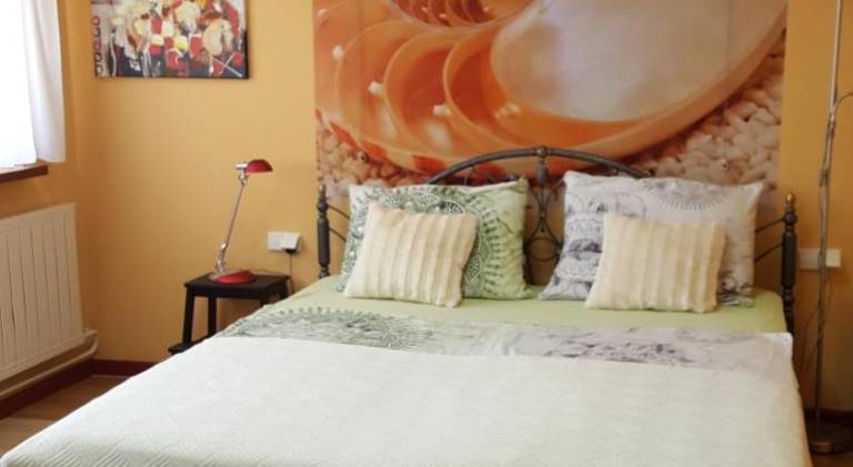 Apartment with 2 rooms for 8 persons in Zagreb