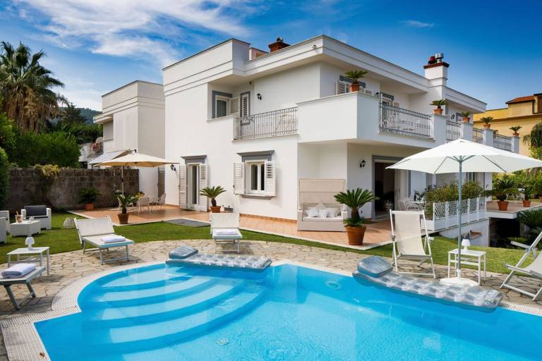 Villa  Seiano