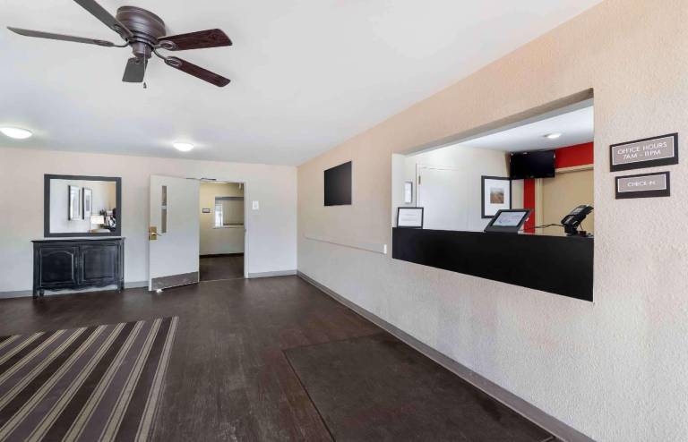 Extended Stay America Select Suites - Des Moines - West Des Moines — photo 4