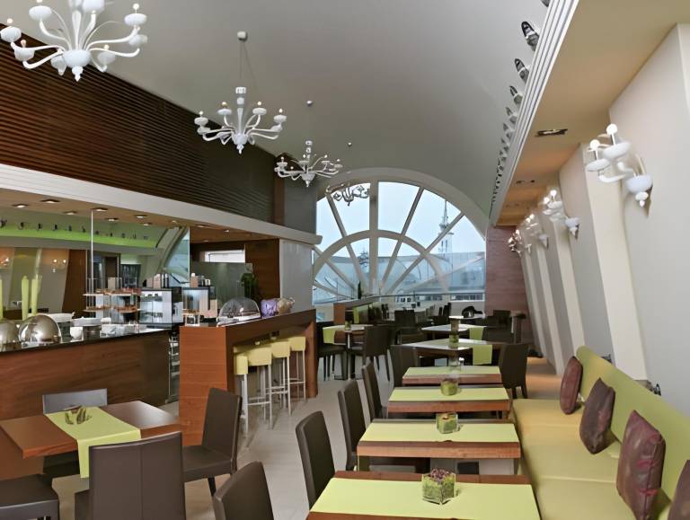 B&B HOTEL Linz City-Ost — photo 2