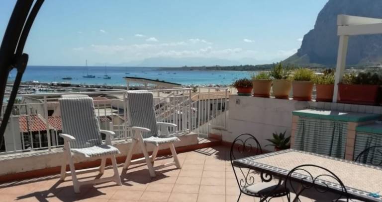 House with terrace, fast internet & grill | Sea view | Close to the beach | Pets are welcome in Trapani