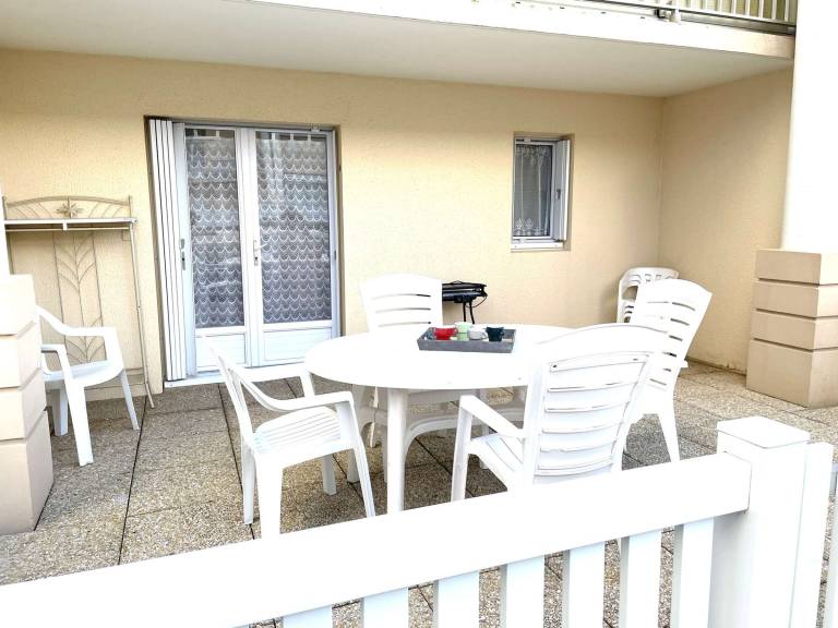 Apartment | Next to the beach | Dogs allowed — photo 2