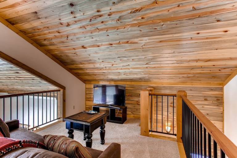 Cabin  Alma