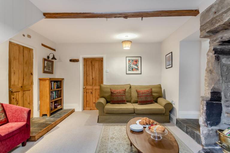 Fully equipped cottage with yard | Pets are welcome — photo 4
