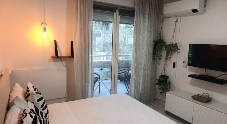 Fully equipped rental apartment with terrace | Suitable for remote work | Pets are welcome — photo 2