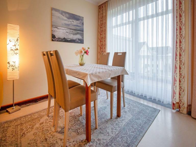 Komfort Ferienwohnung mit 2 Schlafzimmern und Balkon im Dachgeschoss — photo 3