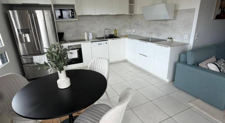 Rental apartment with terrace — photo 3