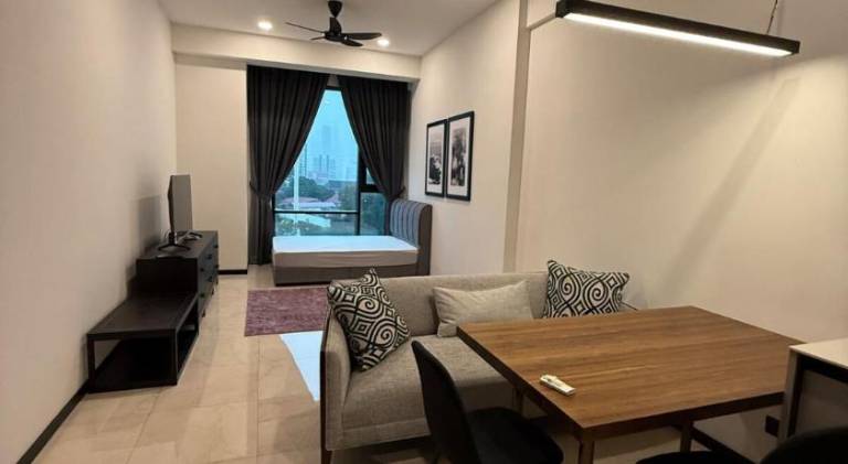 Apartment with pool, sauna & grill | Next to Petaling Street | Perfect for remote work — photo 5