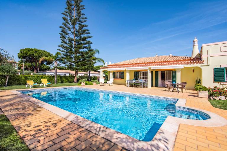 Villa  Vale de Lobo
