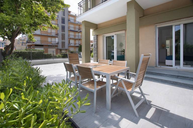 Apartment with terrace | City view in Diano Marina