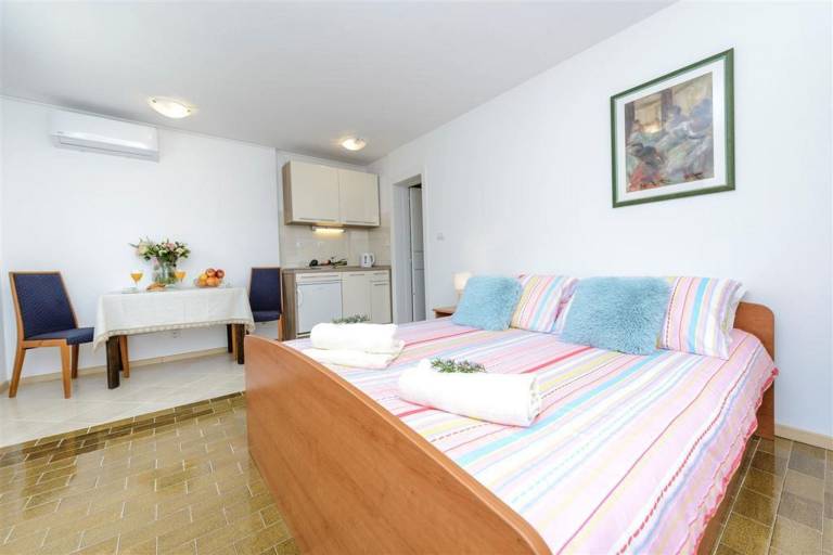 Ferienwohnung Molunat